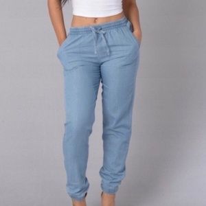 Fashion Nova Joggers Jeans